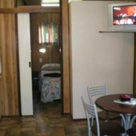 Whiterock Leisure Park Hotel Cairns Quarto foto